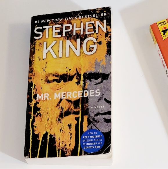 Stephen King, 'Later' and 'Mr. Mercedes' Paperback Books, Novels, Used Condi… - Picture 6 of 9